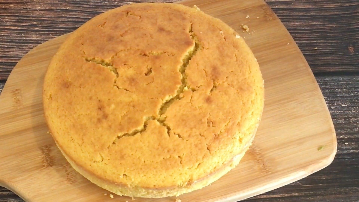 làm bánh đơn giản từ bột bắp thơm ngon tại nhà